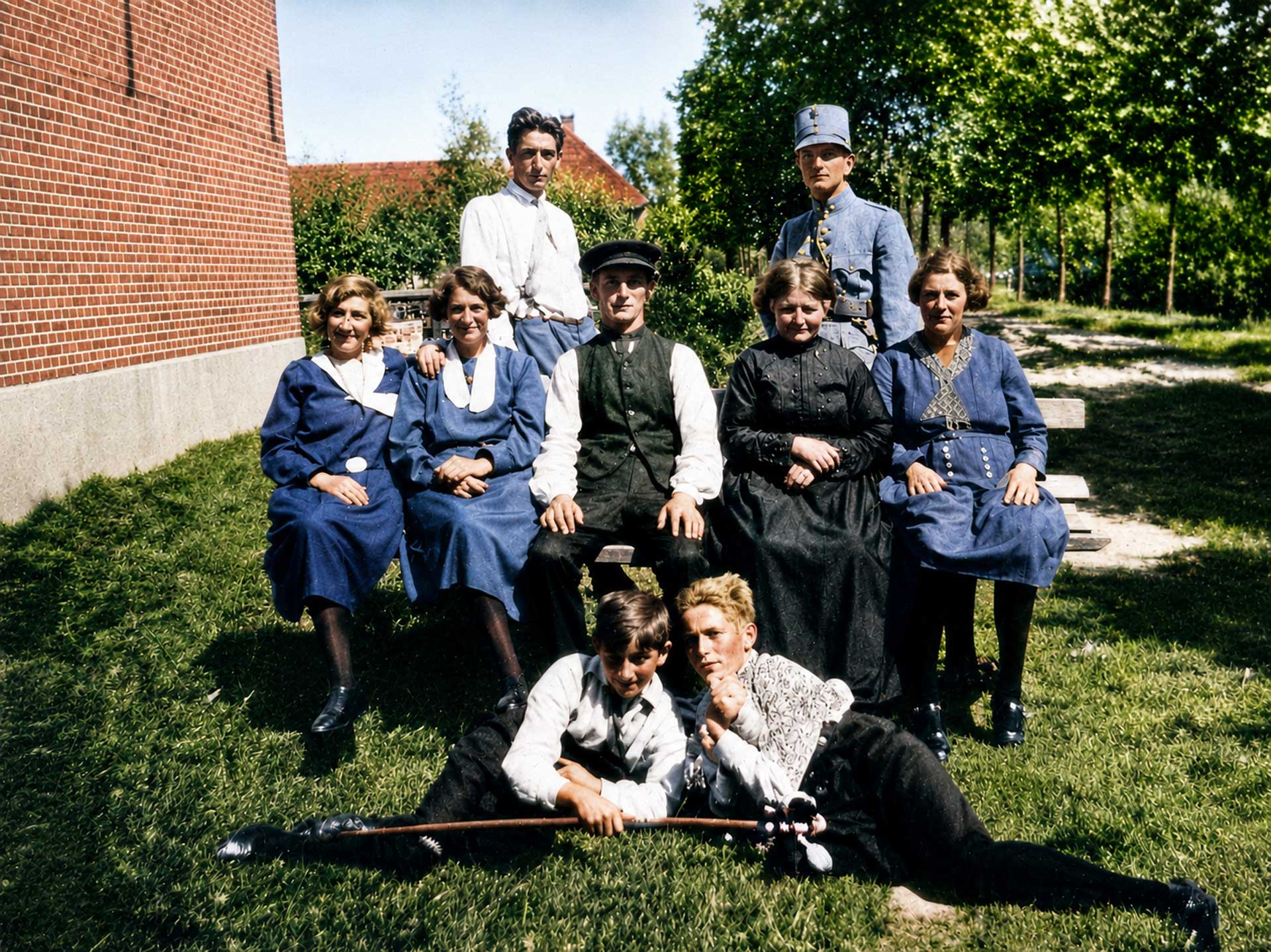 Familie-van-Eck-opzij-bij-boerderij